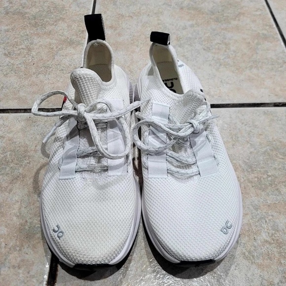 On Cloudeasy Running Shoes Women Size 7 - Picture 3 of 6